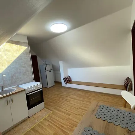 Easy Living - Old Town *