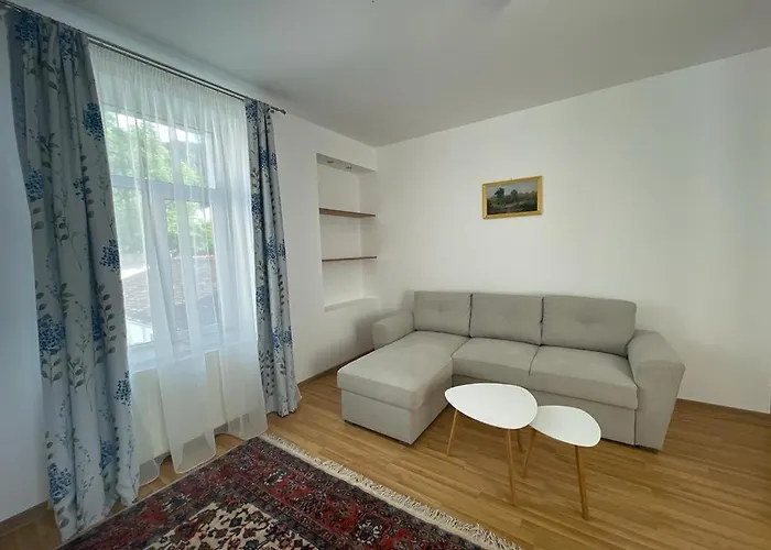 Easy Living - Old Town *